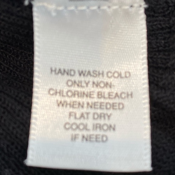 WHITE HOUSE BLACK MARKET EMBELLISHED KNIT SMALL - Picture 16 of 16